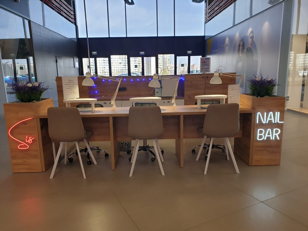 ПРОДАЕТСЯ НЕЙЛ БАР В МИНСКЕ
