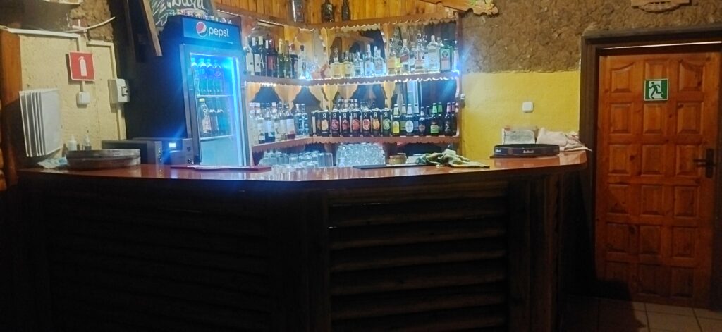 ПРОДАЕТСЯ КАФЕ - БАР В АГРОГОРОДКЕ ПЕСОЧНОЕ